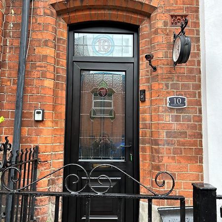 בלפסט Charming City Home, Beside The Serene Ormeau Park מראה חיצוני תמונה