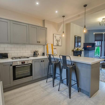 בלפסט Charming City Home, Beside The Serene Ormeau Park מראה חיצוני תמונה