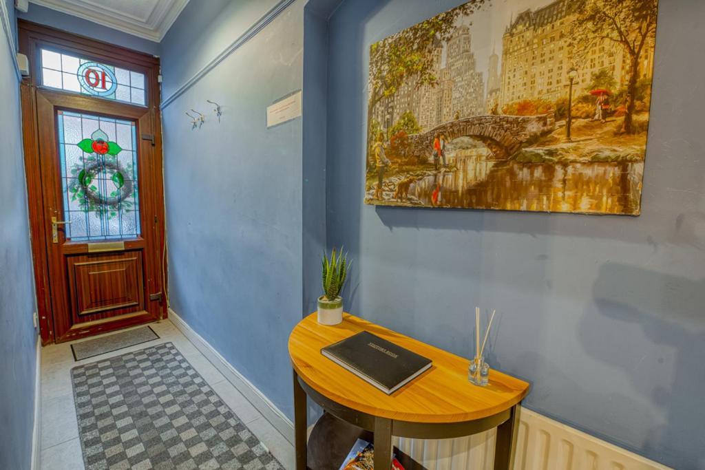 בלפסט Charming City Home, Beside The Serene Ormeau Park מראה חיצוני תמונה