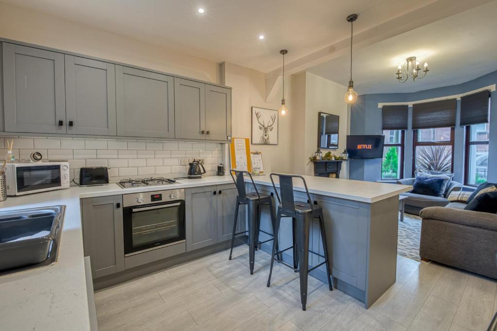 בלפסט Charming City Home, Beside The Serene Ormeau Park מראה חיצוני תמונה