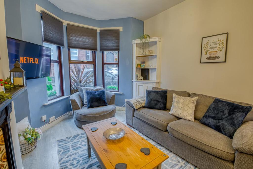בלפסט Charming City Home, Beside The Serene Ormeau Park מראה חיצוני תמונה