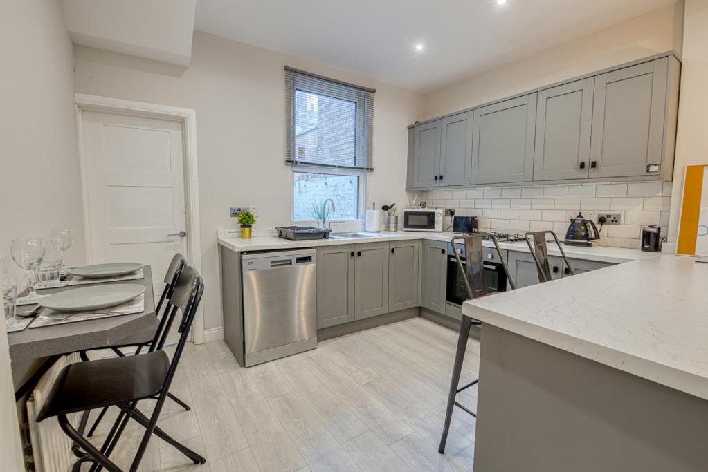 בלפסט Charming City Home, Beside The Serene Ormeau Park מראה חיצוני תמונה